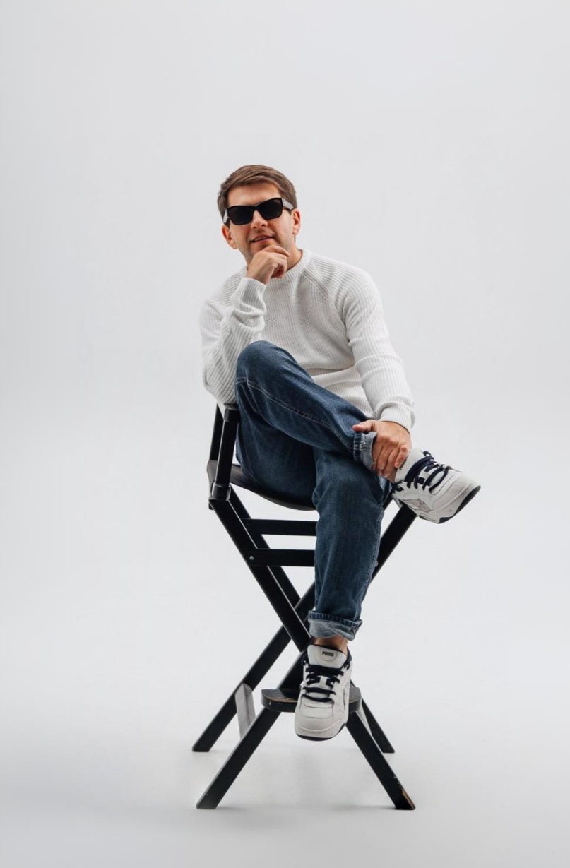 DJ